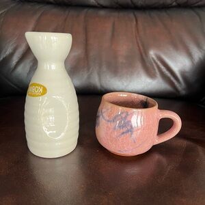 2/$25💙Vintage Japanese ceramic wine pot and tee mug bundle